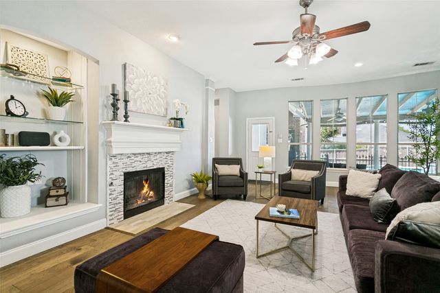 1702 Bluffview Lane, Carrollton, TX 75007