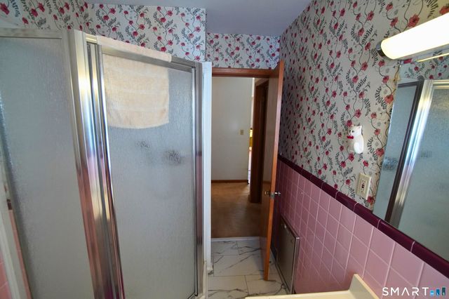 30 Day Spring Avenue, Hamden, CT 06518