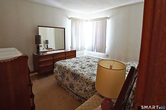 30 Day Spring Avenue, Hamden, CT 06518