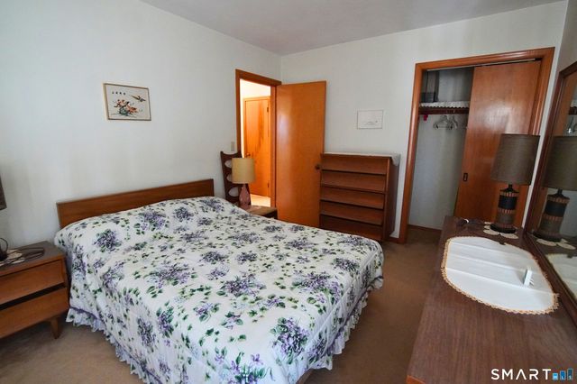 30 Day Spring Avenue, Hamden, CT 06518