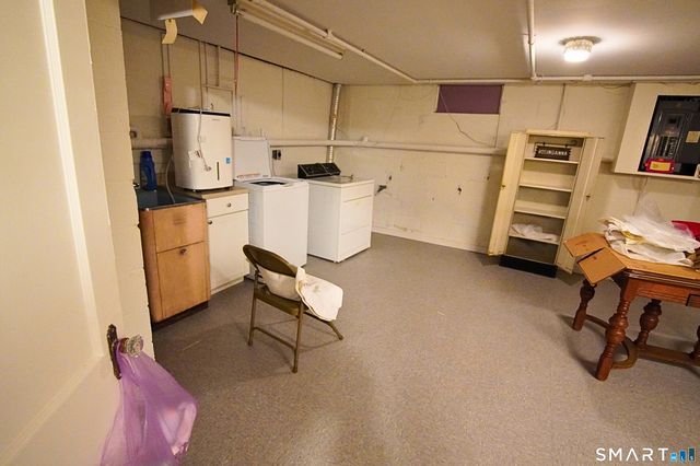 30 Day Spring Avenue, Hamden, CT 06518