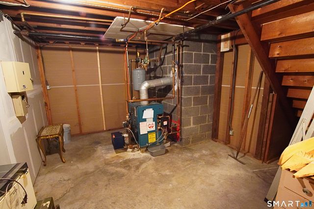 30 Day Spring Avenue, Hamden, CT 06518