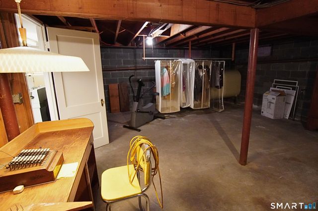 30 Day Spring Avenue, Hamden, CT 06518