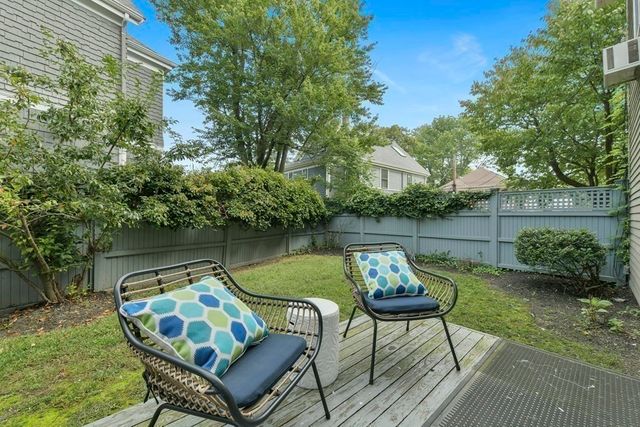 30 Lowell Sreet 30, Cambridge, MA 02138