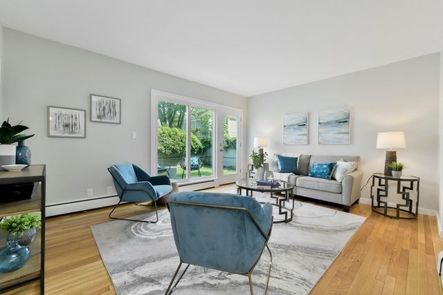 30 Lowell Sreet 30, Cambridge, MA 02138