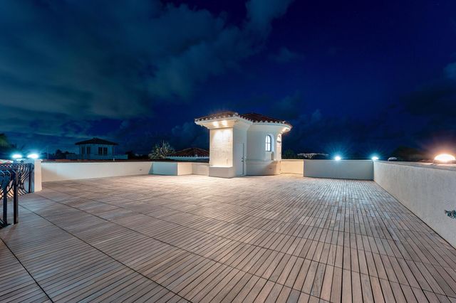 155 SE Spanish Trail, Boca Raton, FL 33432