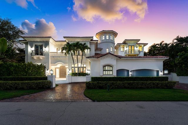 155 SE Spanish Trail, Boca Raton, FL 33432