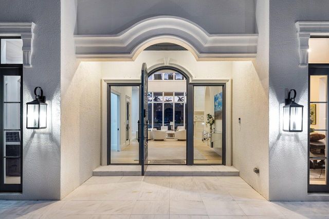 155 SE Spanish Trail, Boca Raton, FL 33432