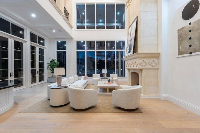 155 SE Spanish Trail, Boca Raton, FL 33432