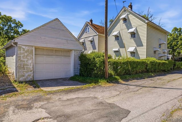 2311 Walnut Avenue, Niagara Falls, NY 14301