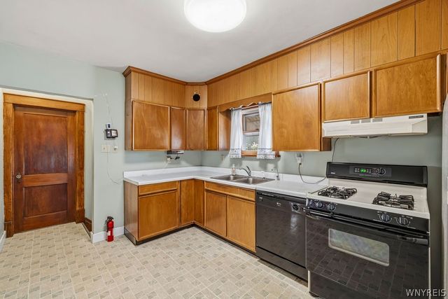 2311 Walnut Avenue, Niagara Falls, NY 14301