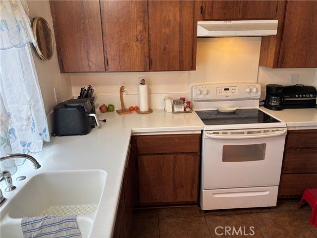 1065 Bascomb, Riverside, CA 92507