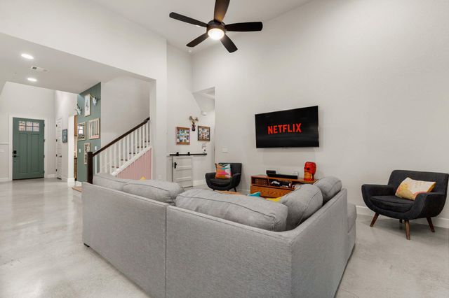 1214 Deloney ST, Austin, TX 78721