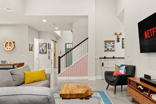 1214 Deloney ST, Austin, TX 78721