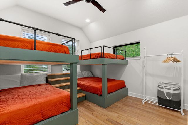 1214 Deloney ST, Austin, TX 78721