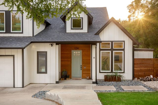 1214 Deloney ST, Austin, TX 78721