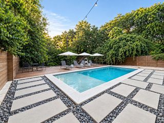 1214 Deloney ST, Austin, TX 78721
