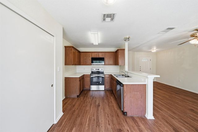 1910 Steeds XING, Pflugerville, TX 78660