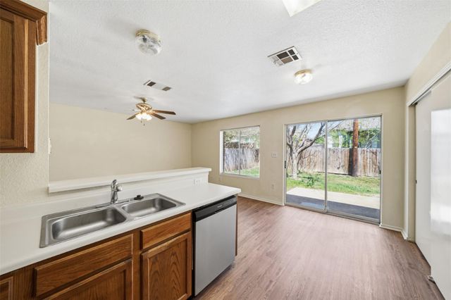 1910 Steeds XING, Pflugerville, TX 78660