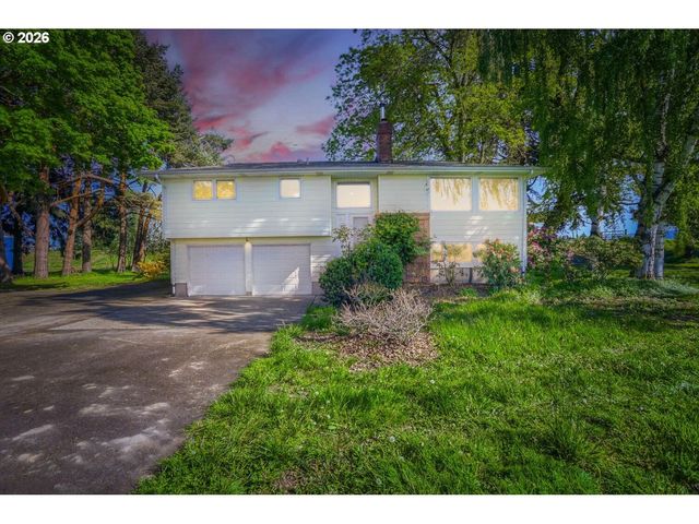 16530 Nw GILLIHAN Rd, Portland, OR 97231