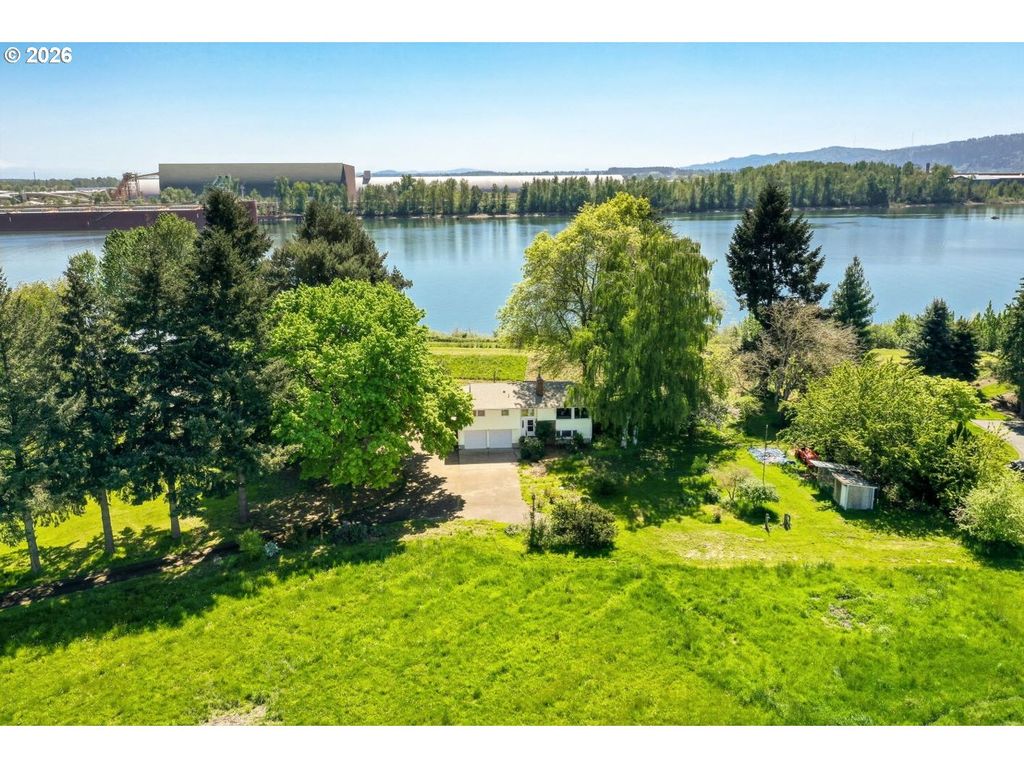 16530 Nw GILLIHAN Rd, Portland, OR 97231