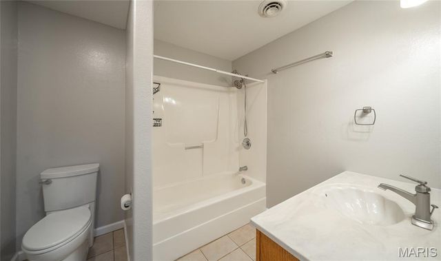 522 Highway FF, Bourbon, MO 65441