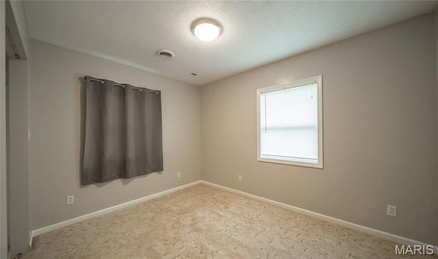 522 Highway FF, Bourbon, MO 65441