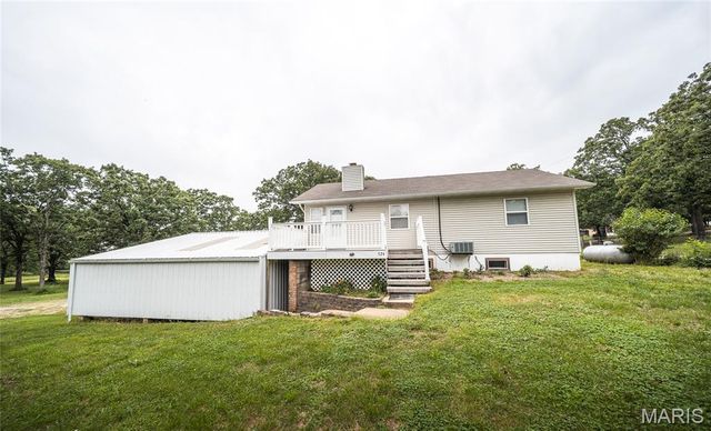 522 Highway FF, Bourbon, MO 65441