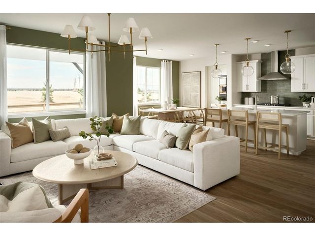7821 S Clubview St, Aurora, CO 80016
