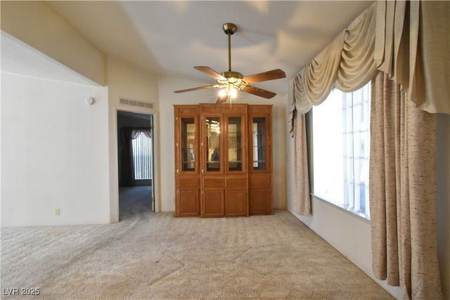 4650 East Twain Avenue, Las Vegas, NV 89121