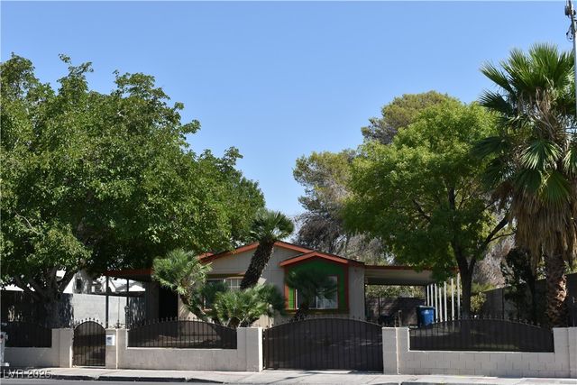 4650 East Twain Avenue, Las Vegas, NV 89121