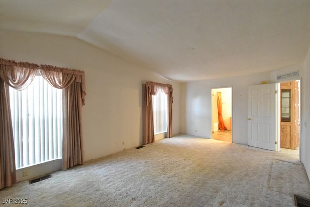 4650 East Twain Avenue, Las Vegas, NV 89121