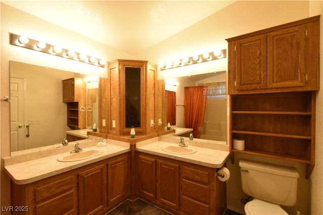 4650 East Twain Avenue, Las Vegas, NV 89121