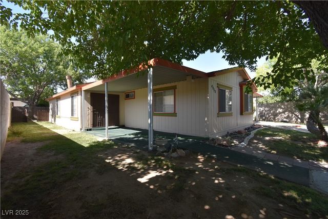 4650 East Twain Avenue, Las Vegas, NV 89121