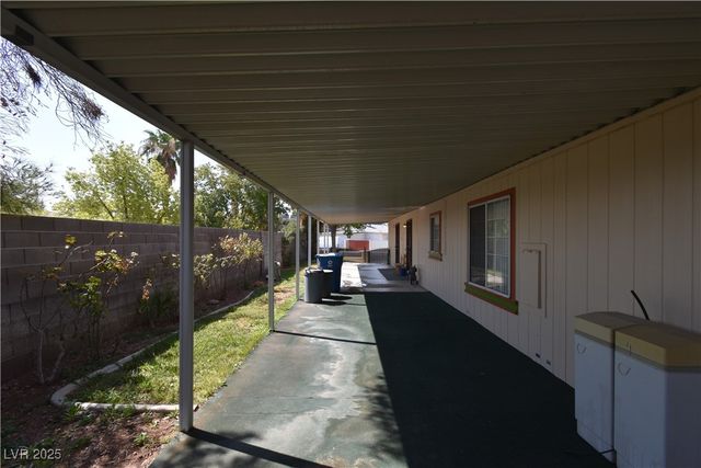 4650 East Twain Avenue, Las Vegas, NV 89121