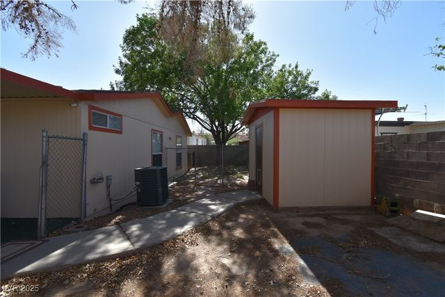 4650 East Twain Avenue, Las Vegas, NV 89121