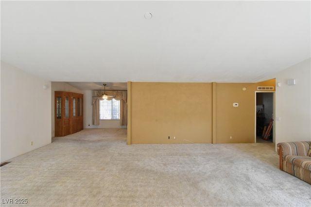 4650 East Twain Avenue, Las Vegas, NV 89121