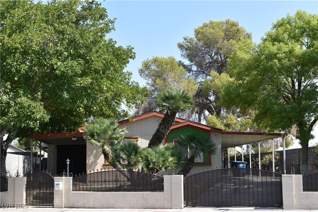 4650 East Twain Avenue, Las Vegas, NV 89121