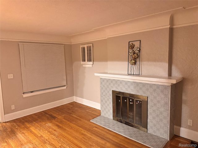 16574 WARD Street, Detroit, MI 48235