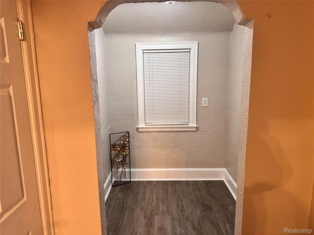 16574 WARD Street, Detroit, MI 48235