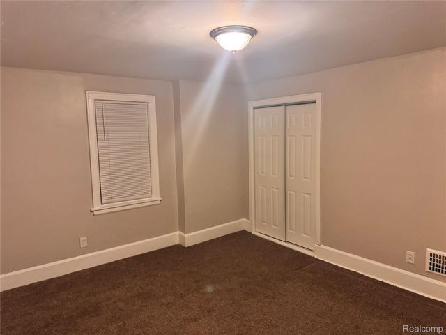 16574 WARD Street, Detroit, MI 48235