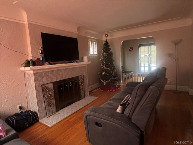 16574 WARD Street, Detroit, MI 48235