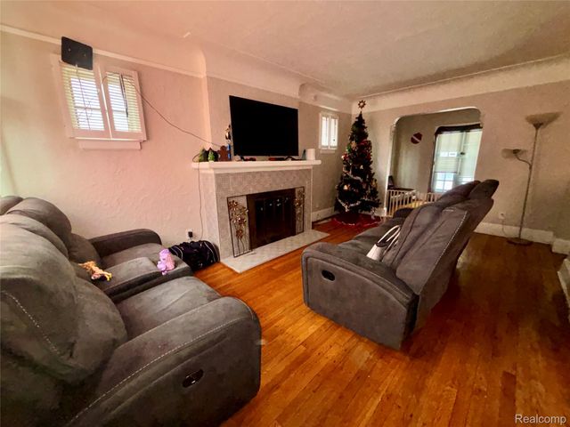 16574 WARD Street, Detroit, MI 48235