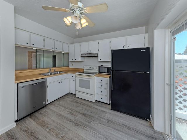 431 WEXFORD CIRCLE 76, Venice, FL 34293