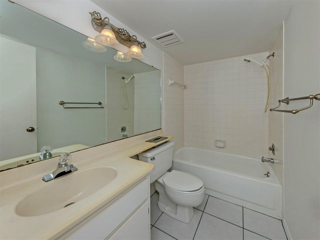431 WEXFORD CIRCLE 76, Venice, FL 34293
