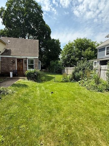 62 Pleasant St 62, Ware, MA 01082