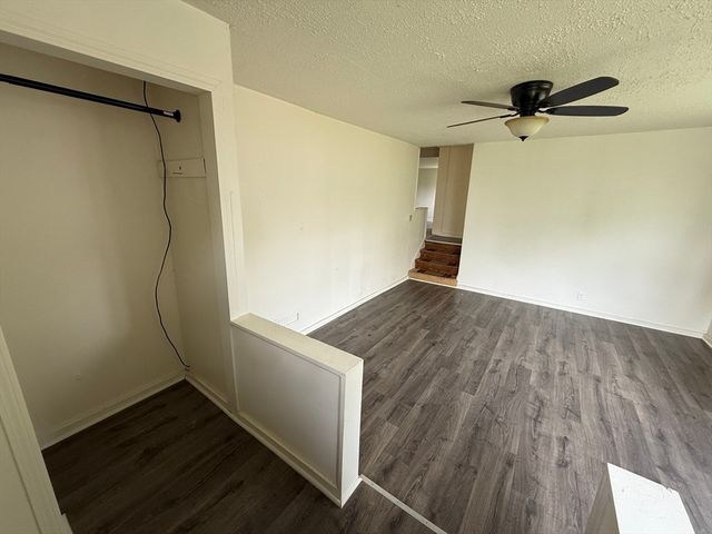 62 Pleasant St 62, Ware, MA 01082