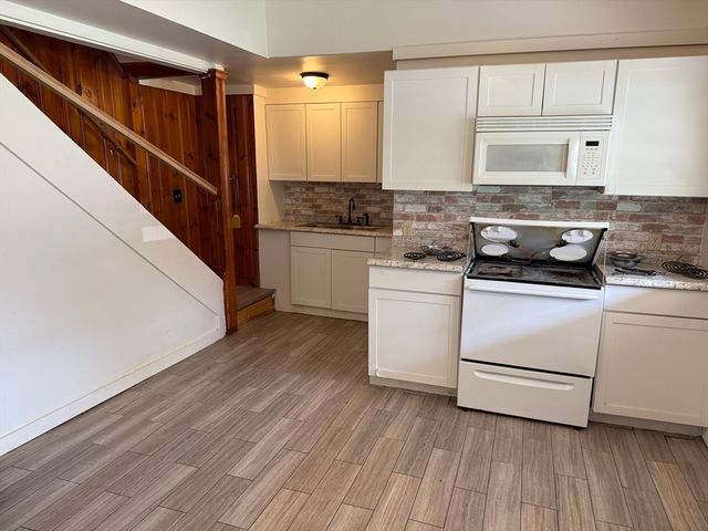62 Pleasant St 62, Ware, MA 01082