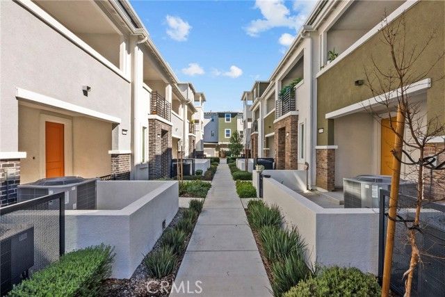 1636 Cayton Loop, West Covina, CA 91790