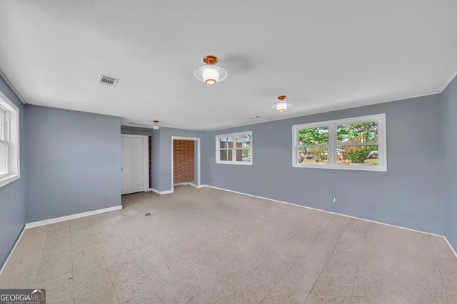 147 Reba Drive, Swainsboro, GA 30401